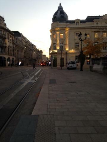 Chambre Cosy Hyper Centre Reims Exterior photo